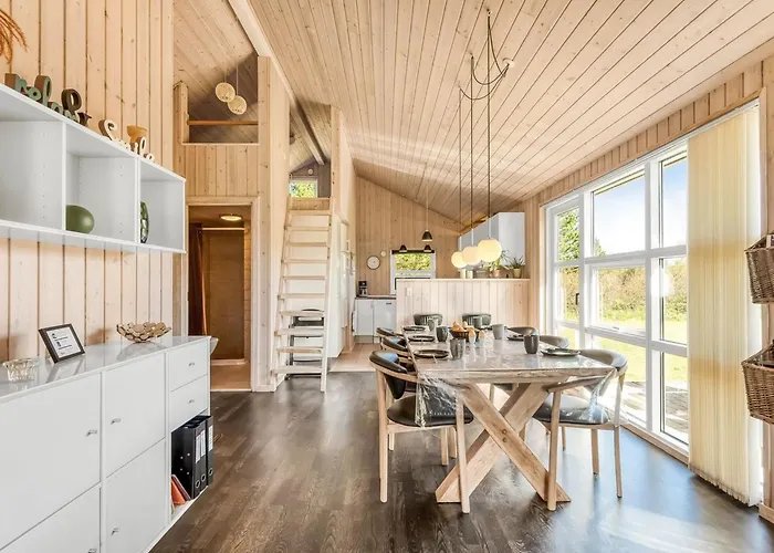 Rekke - 300m To The Fjord By Interhome *